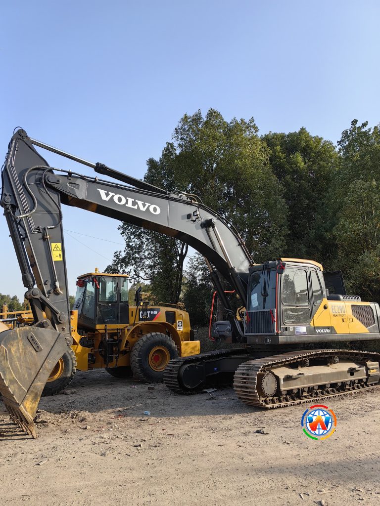 VOLVO EC290 in stock