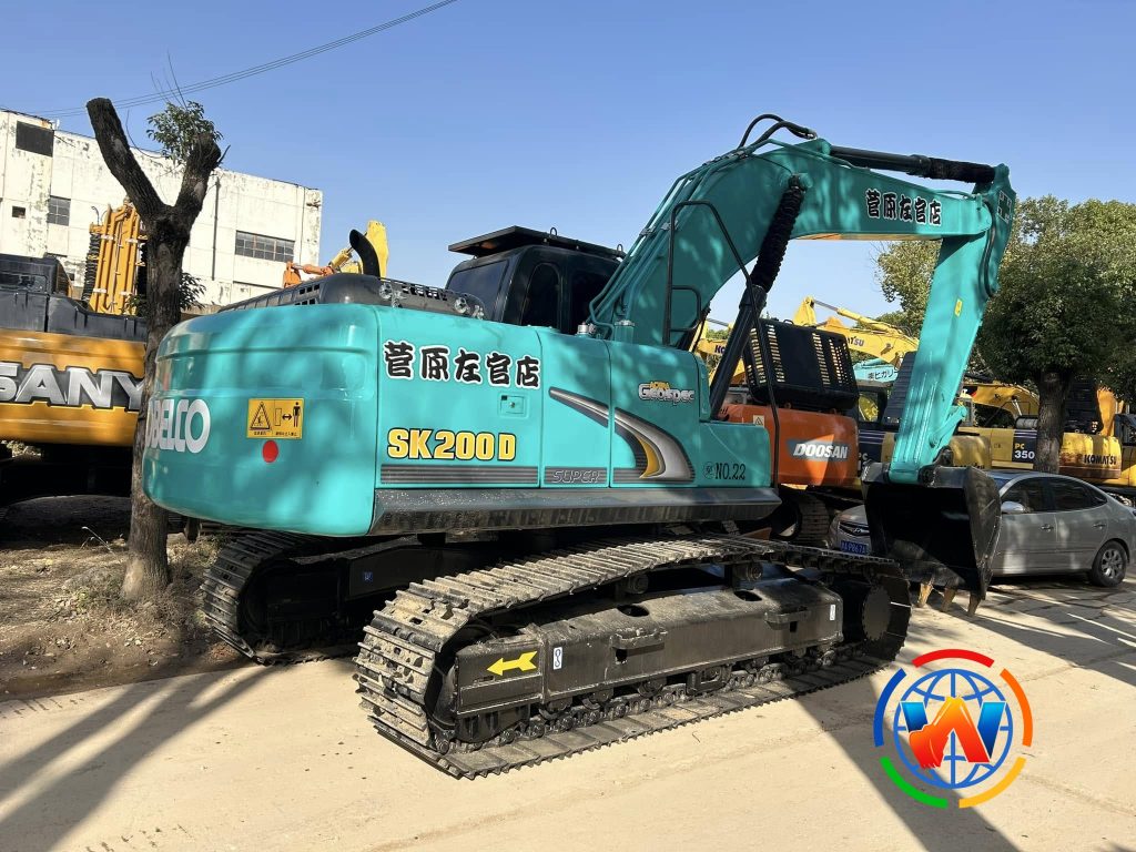 Kobelco SK200 excavator Good Price