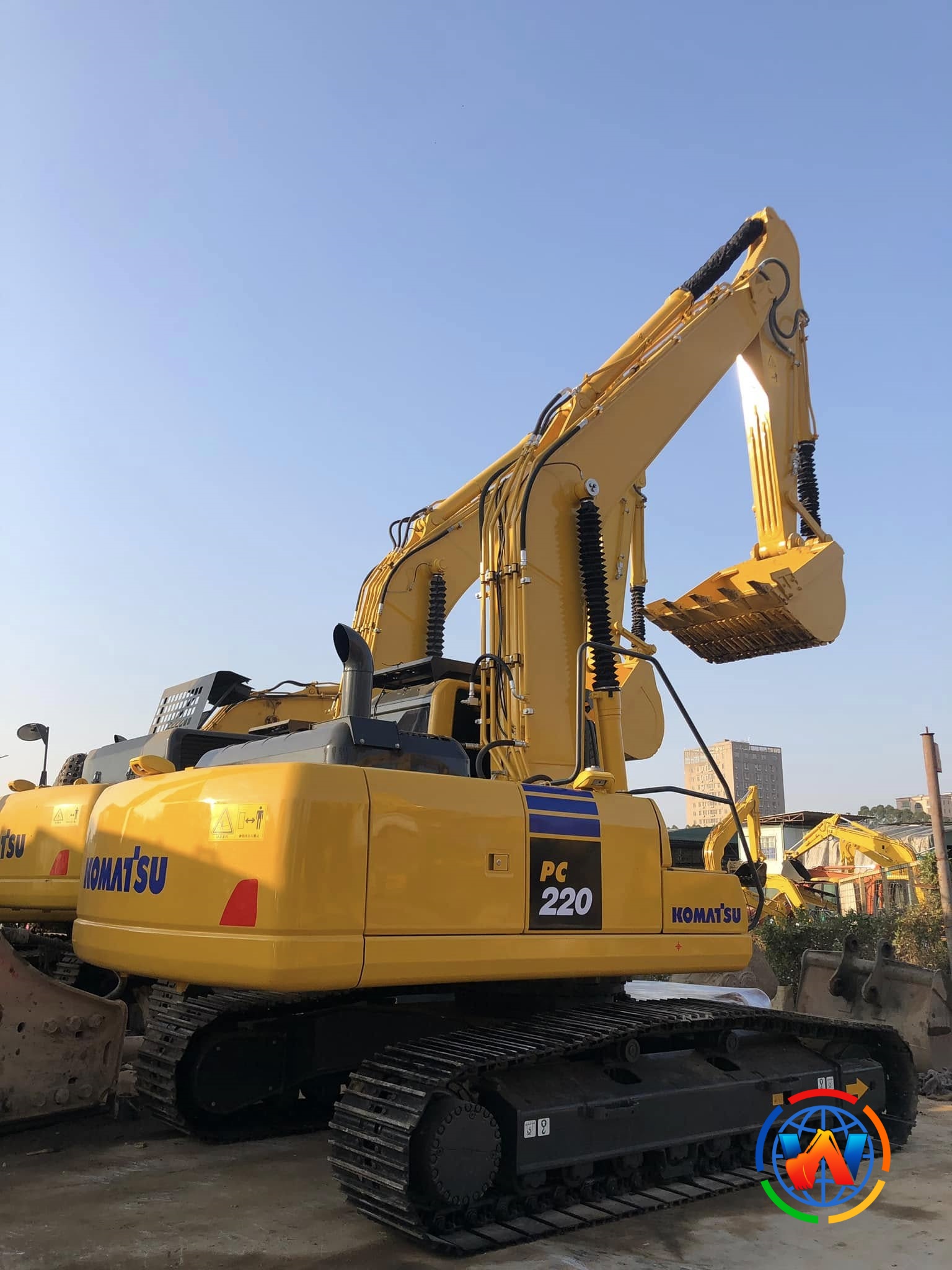 Komatsu PC200-8 excavator Good Price