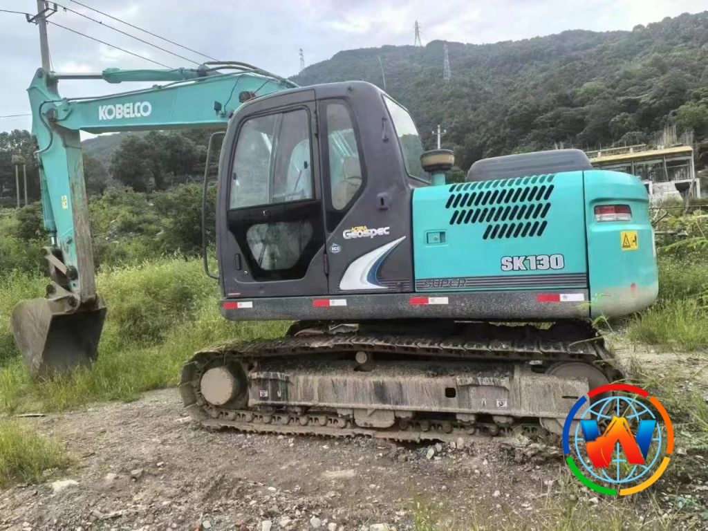 Kobelco SK130 excavator Good Price