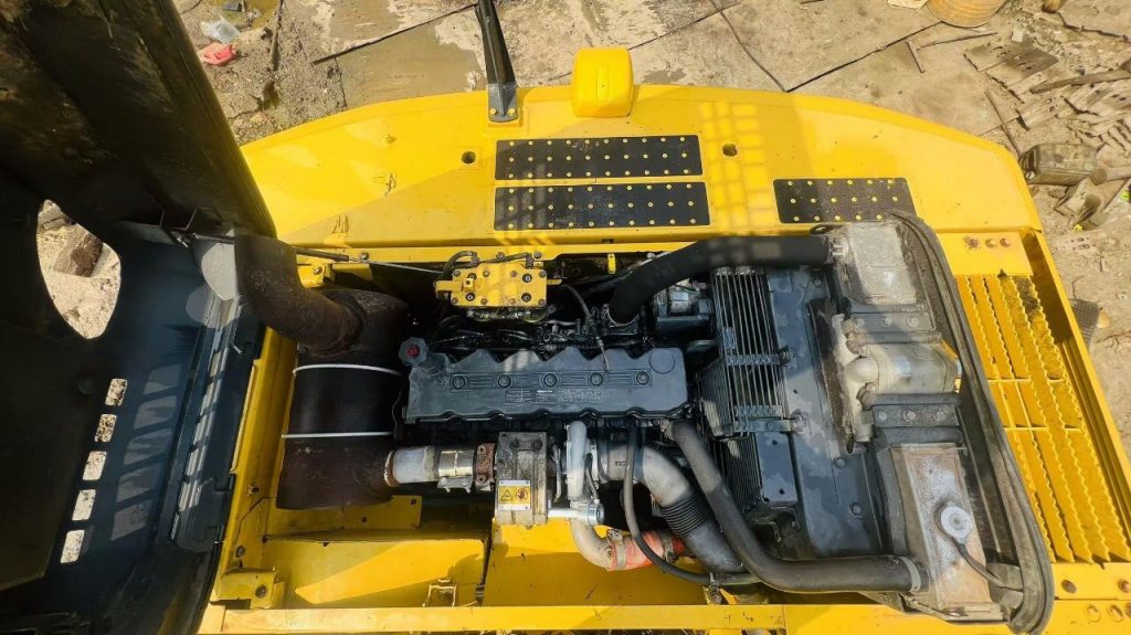 Komatsu PC220-8MO excavator Good Price