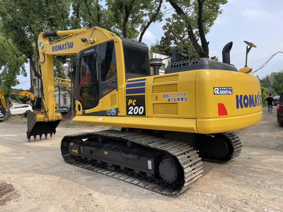 Komatsu PC200-8 excavator Good Price