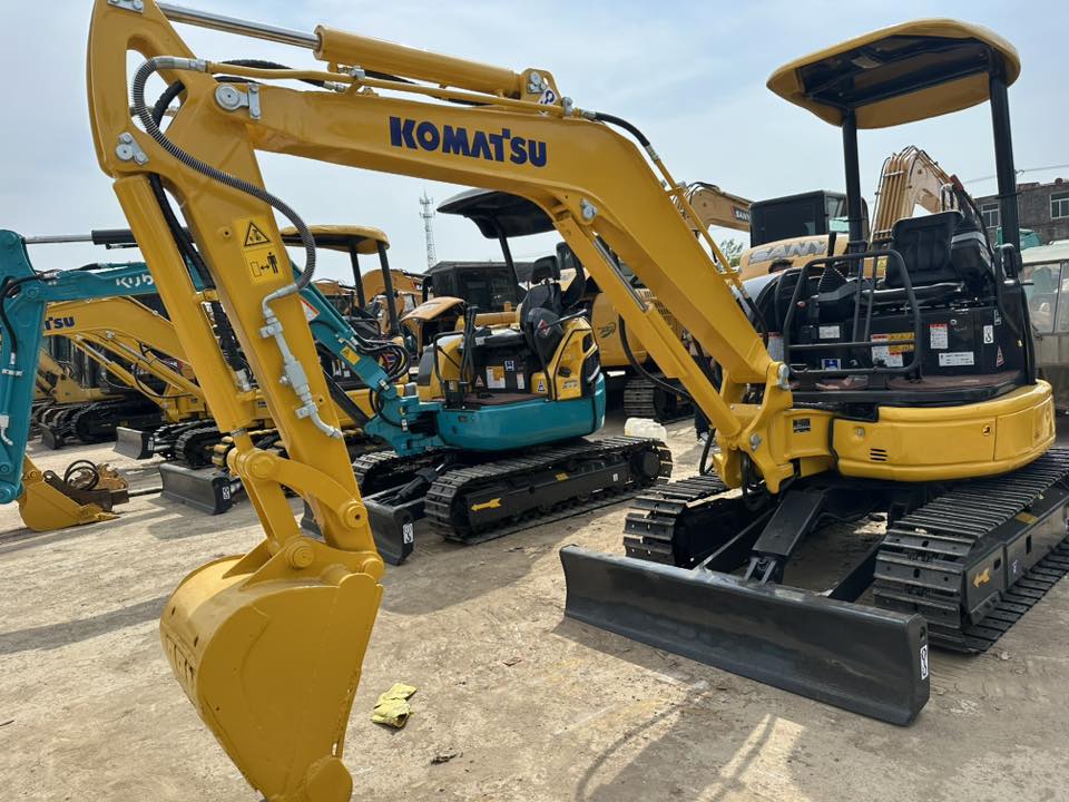 Komatsu PC30 excavator Good Price