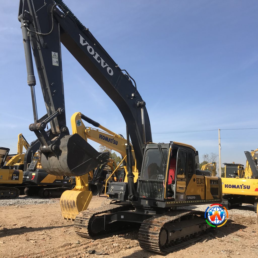 VOLVO EC240 with high quality
