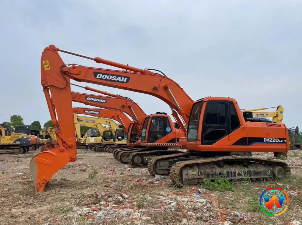DOOSAN DH220lc-7 excavator Good Price