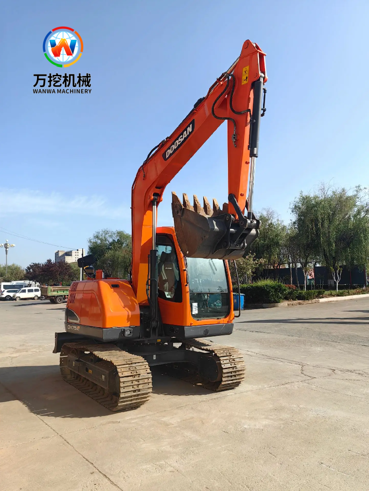 DOOSAN DX75-9C excavator Good Price