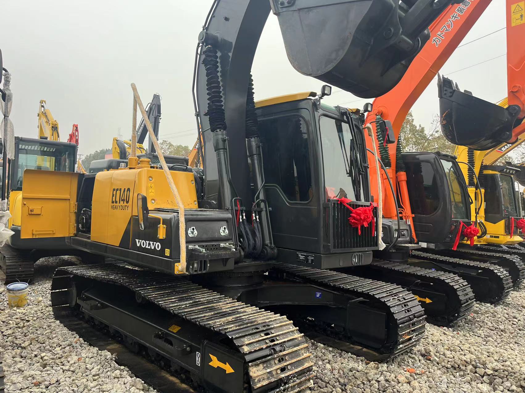 Volvo EC140 excavator Good Price