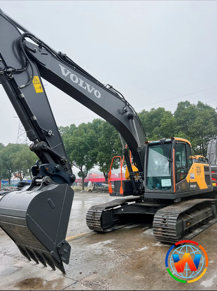 VOLVO EC210 excavator Good Price
