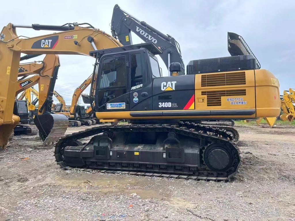 GATTO 340 Excavator Good price
