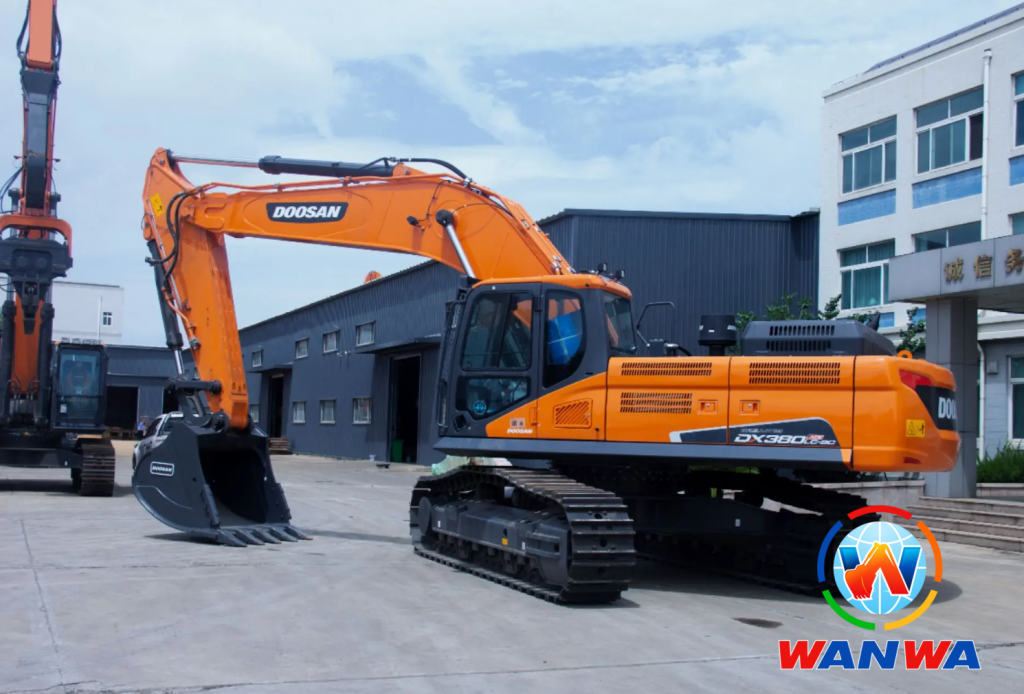 DOOSAN DX380 Excavator Good Price
