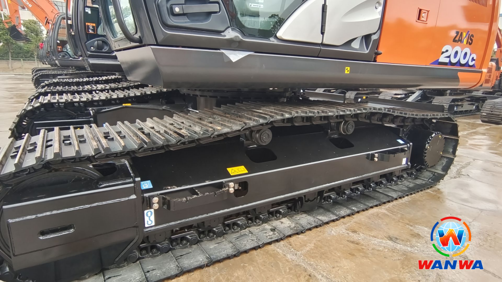 HITACHI ZAXIS 200 excavator in good price